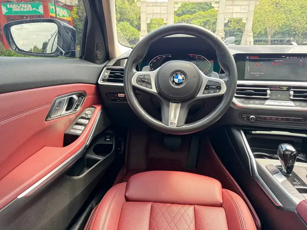 BMW 3 Series 2022 из CN, фото 8