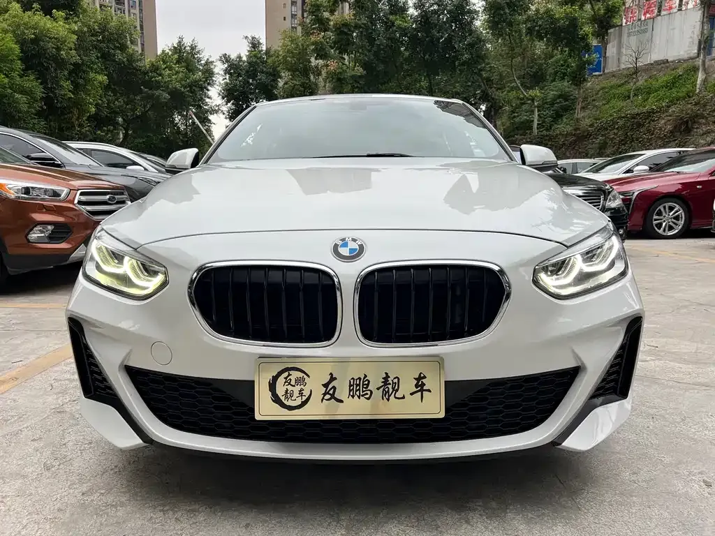 BMW 1 Series 2022 из CN, фото 2
