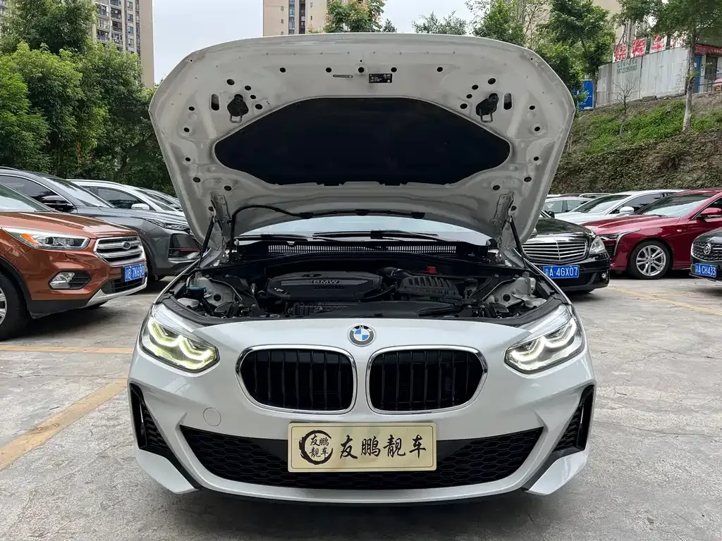 BMW 1 Series 2022 из CN, фото 4