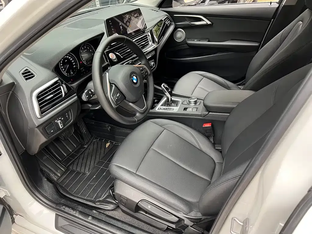 BMW 1 Series 2022 из CN, фото 9