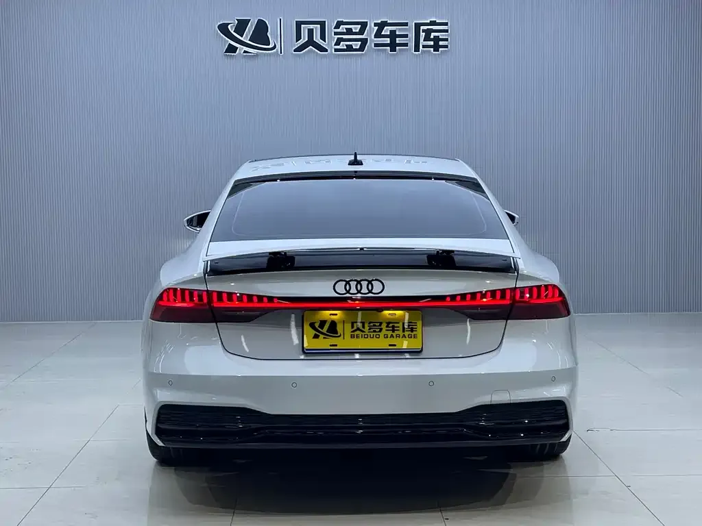 Audi A7 2022 из CN, фото 4