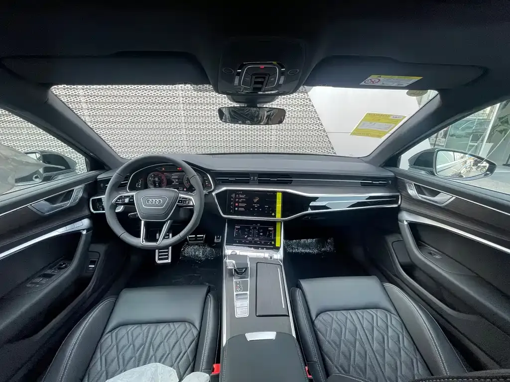 Audi A6L 2025 из CN, фото 10