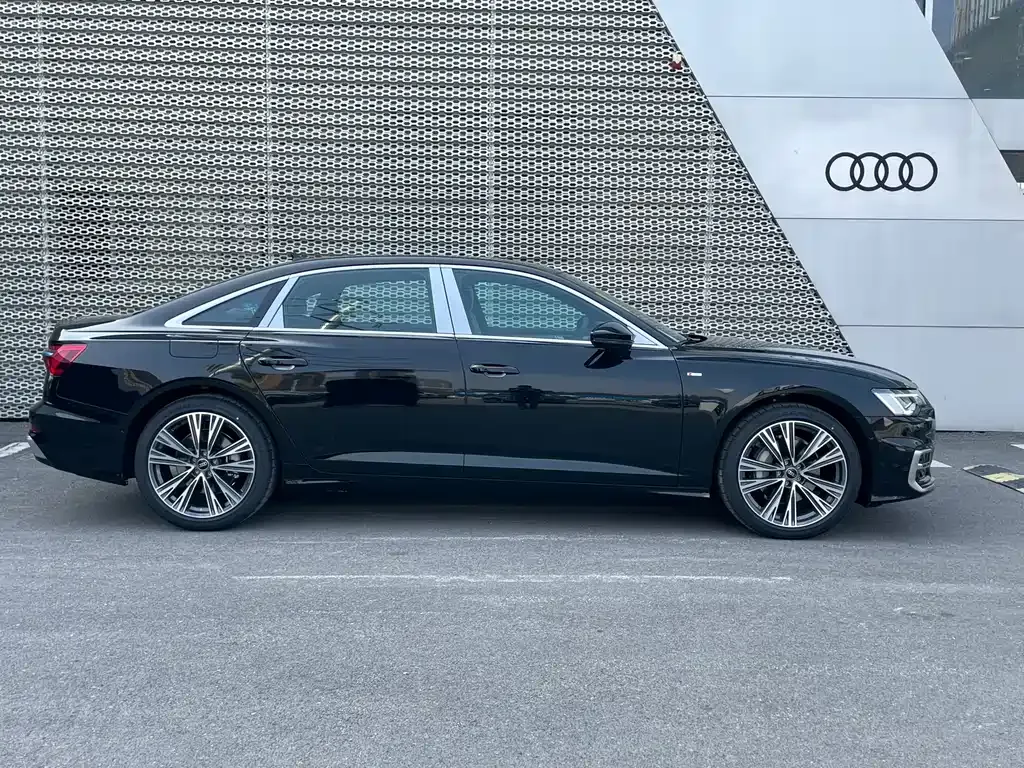 Audi A6L 2025 из CN, фото 6