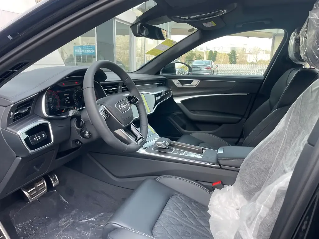 Audi A6L 2025 из CN, фото 8