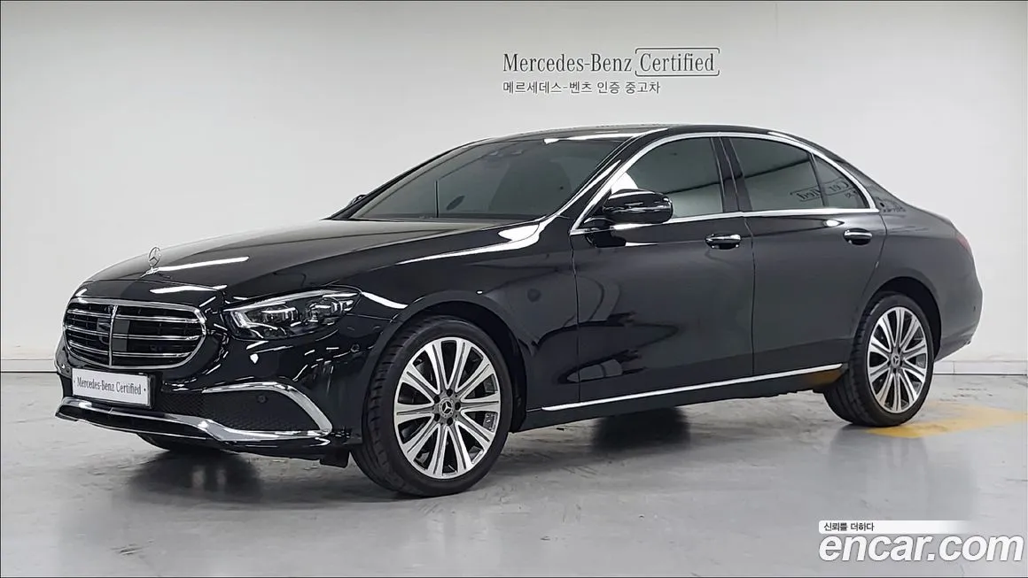 Mercedes-Benz E-Class — фото 1