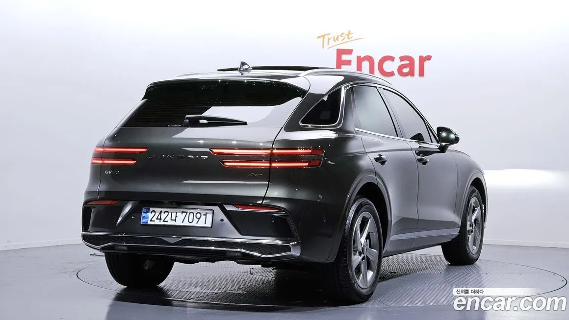 Genesis GV70 — фото 2