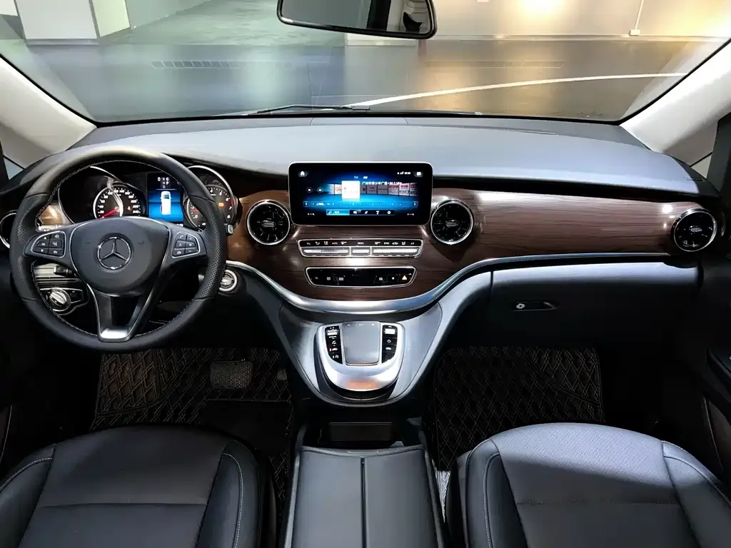 Mercedes-Benz V-Class 2022 из CN, фото 4