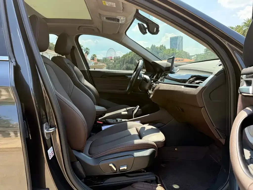 BMW X1 2021 из CN, фото 4