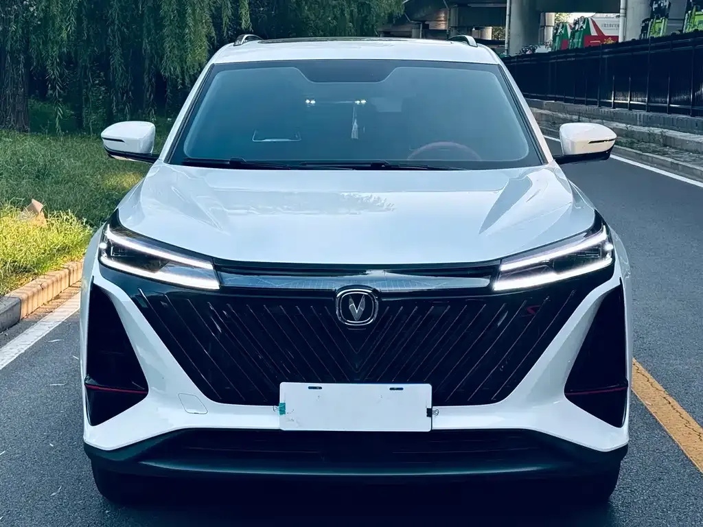 Changan CS75 PLUS — фото 2
