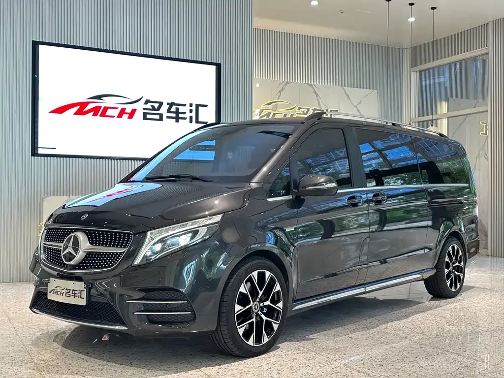 Mercedes-Benz V-Class — фото 1