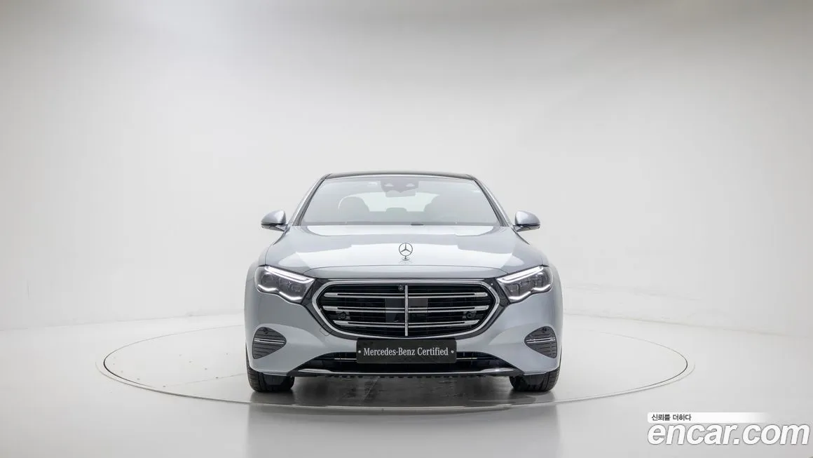Mercedes-Benz E-Class — фото 3