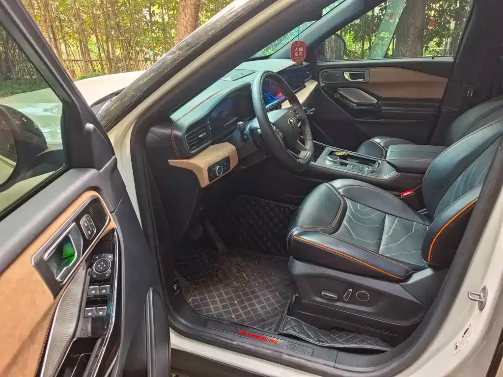 Ford Explorer 2023 из CN, фото 6