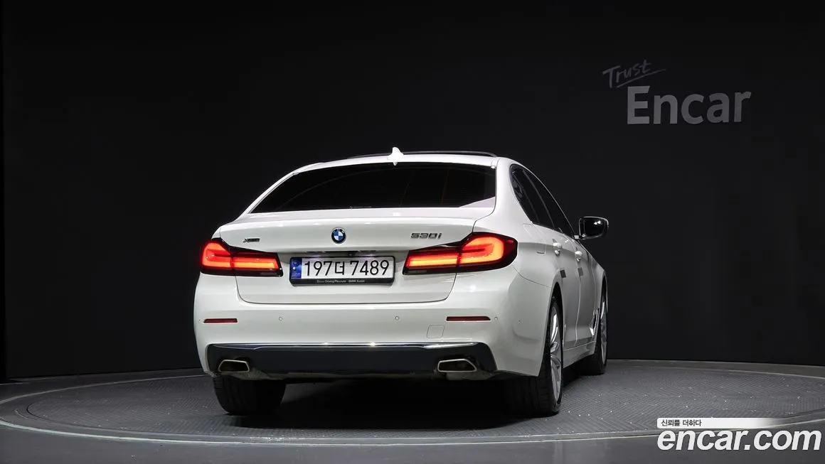 BMW 5-Series — фото 4