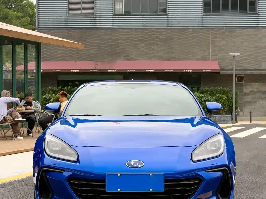 Subaru BRZ 2022 из CN, фото 2