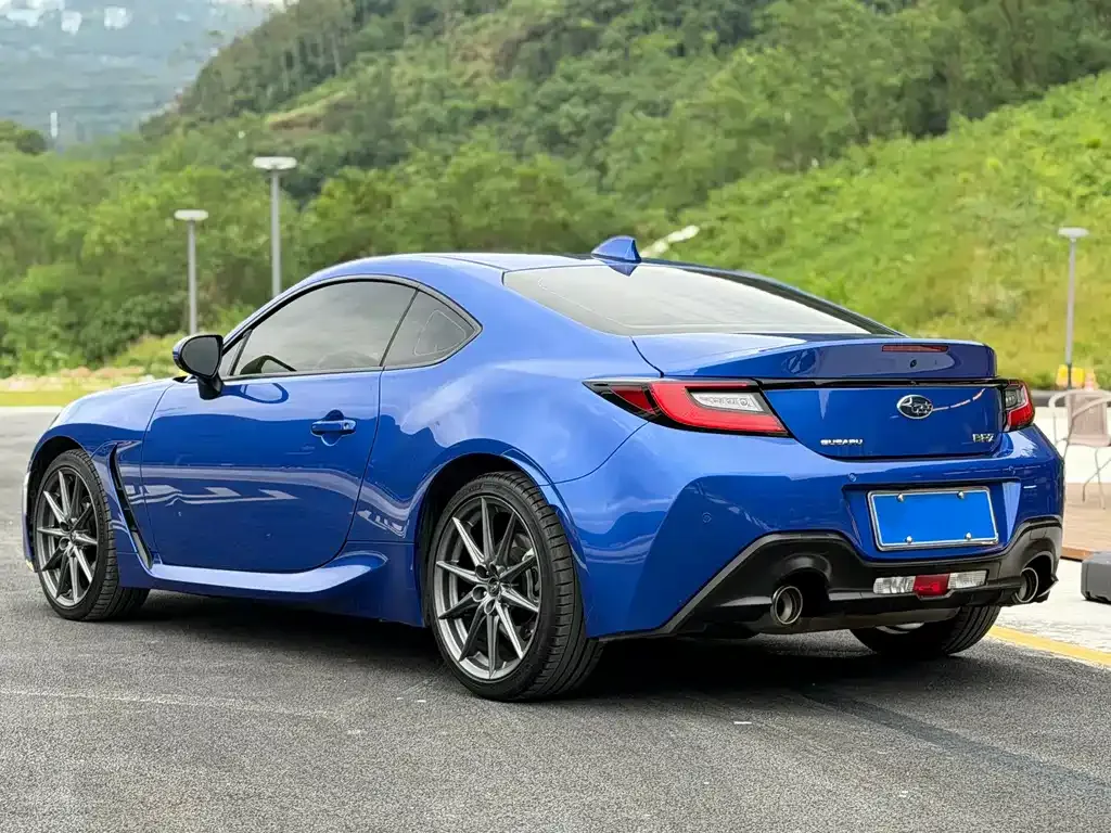 Subaru BRZ 2022 из CN, фото 4