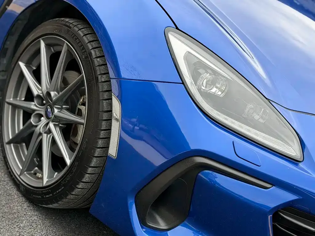 Subaru BRZ 2022 из CN, фото 9