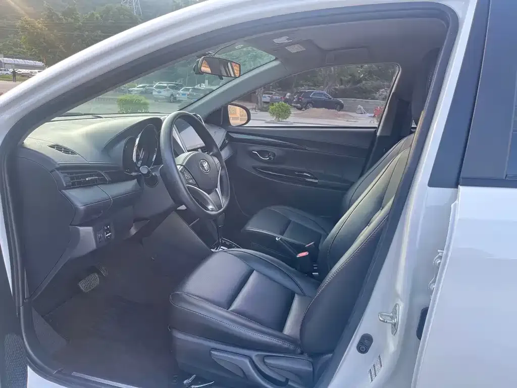 Toyota Yaris L 2022 из CN, фото 4
