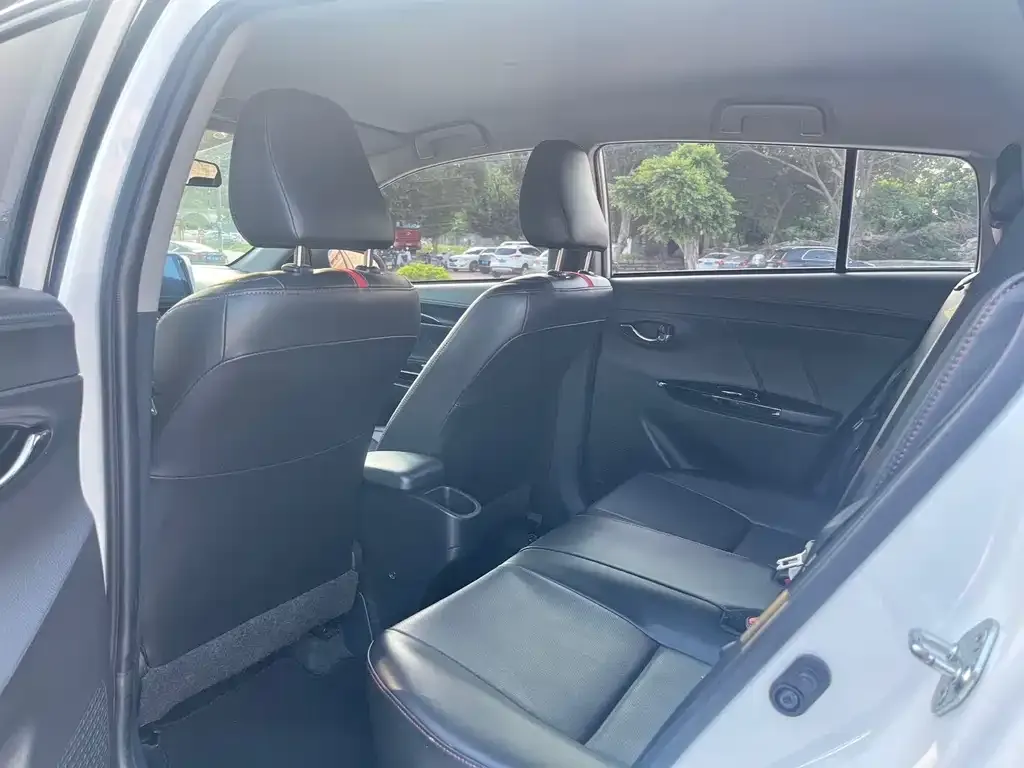 Toyota Yaris L 2022 из CN, фото 6