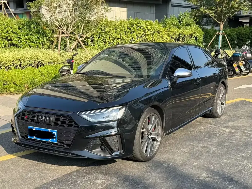 Audi S4