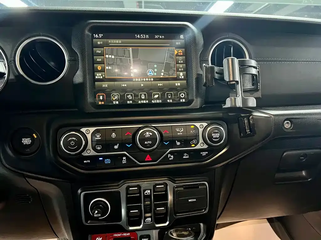 Jeep Wrangler PHEV 2021 из CN, фото 7