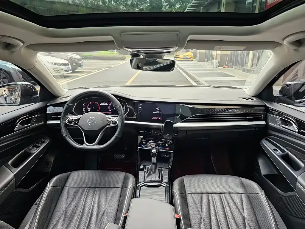 Volkswagen Passat 2022 из CN, фото 10