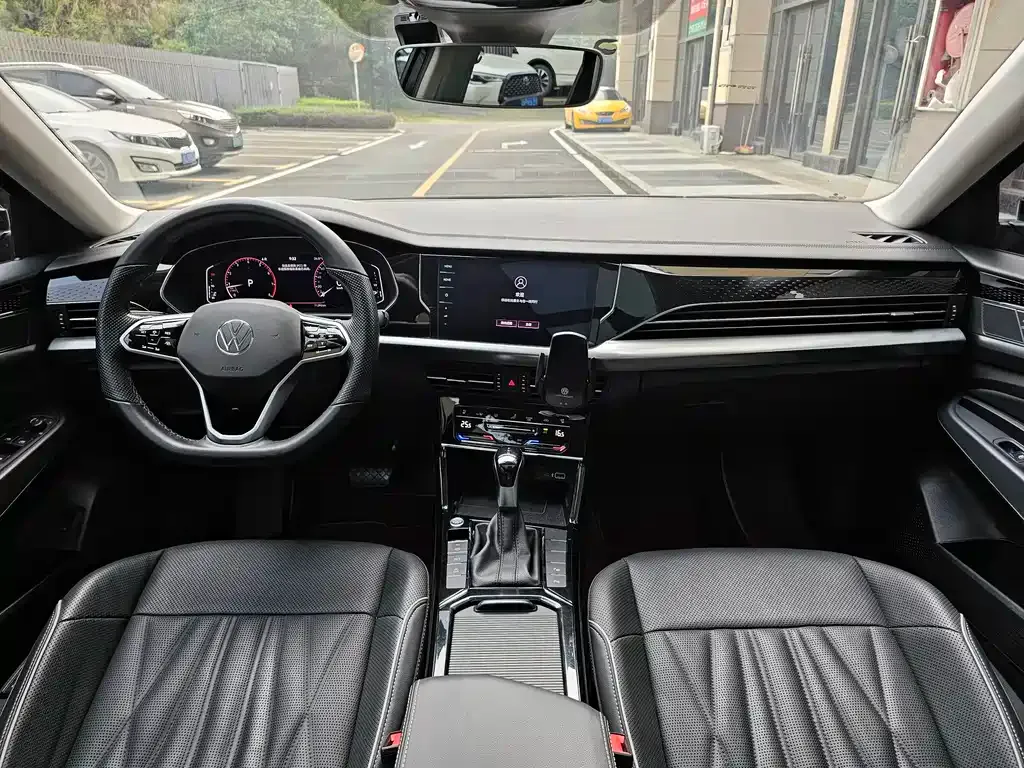 Volkswagen Passat 2022 из CN, фото 9