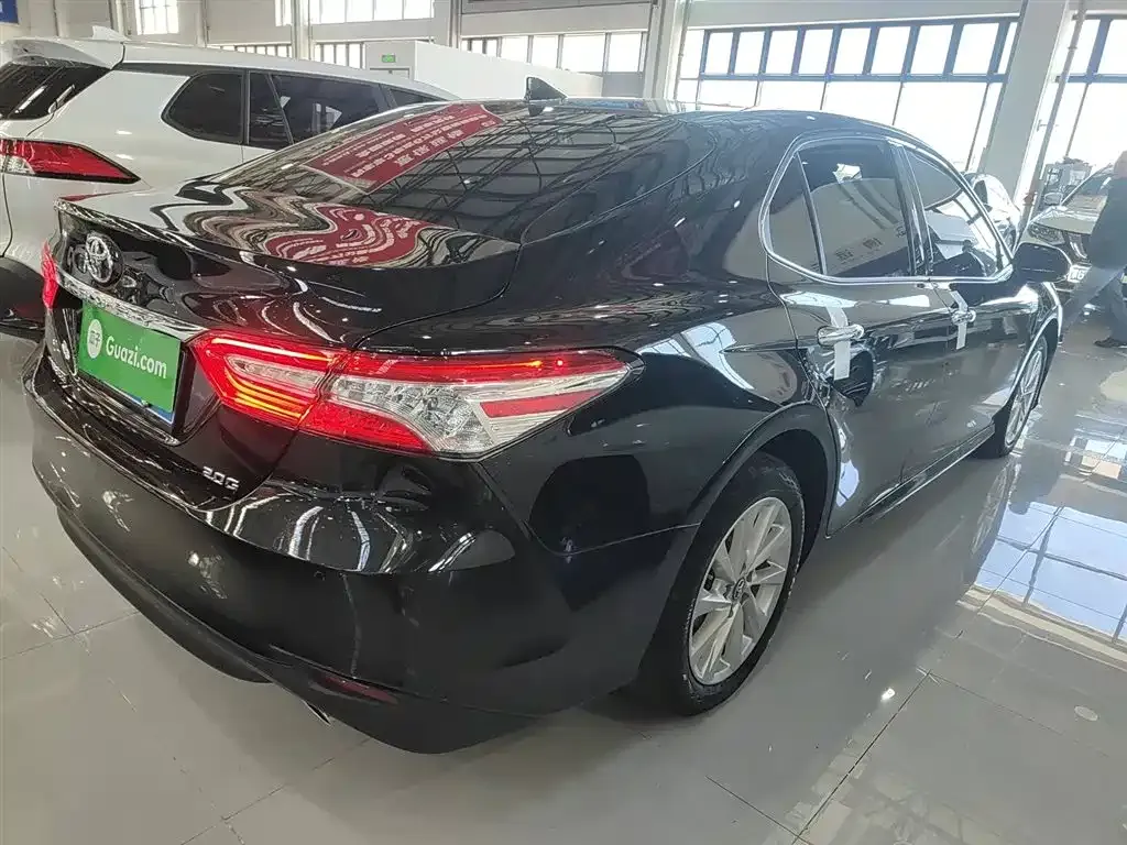 Toyota Camry 2023 из CN, фото 7