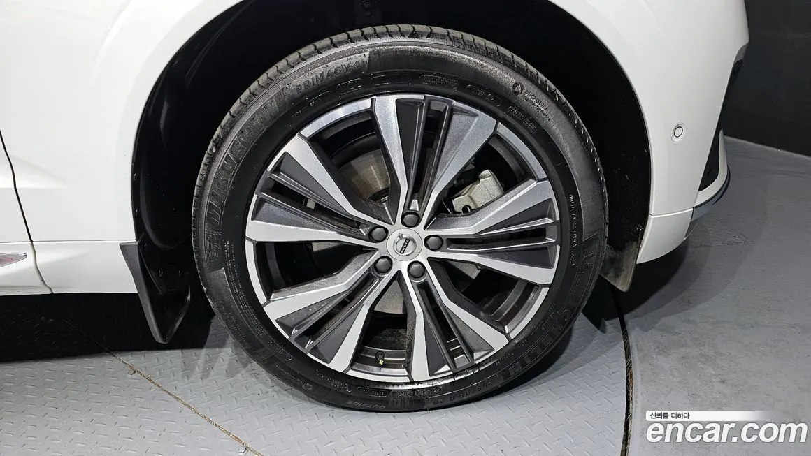 Volvo XC60 2022 из KR, фото 5