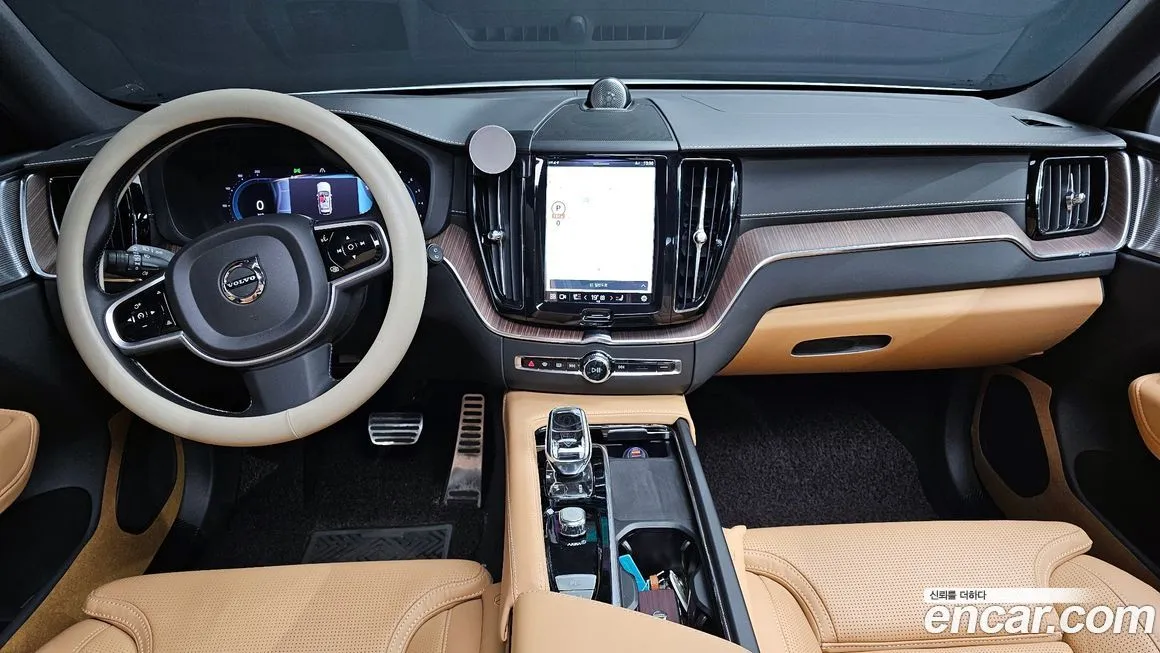 Volvo XC60 2022 из KR, фото 7