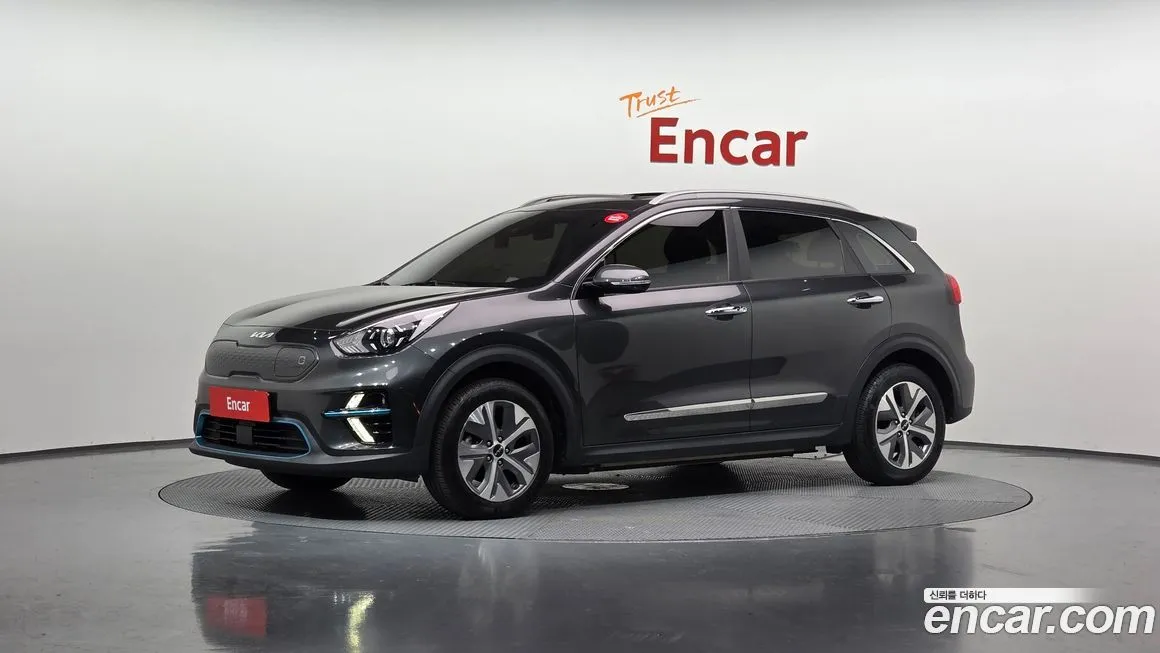 Kia Niro — фото 1