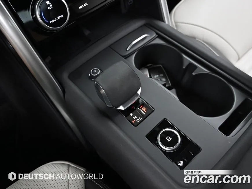 Land Rover Discovery 2024 из KR, фото 9