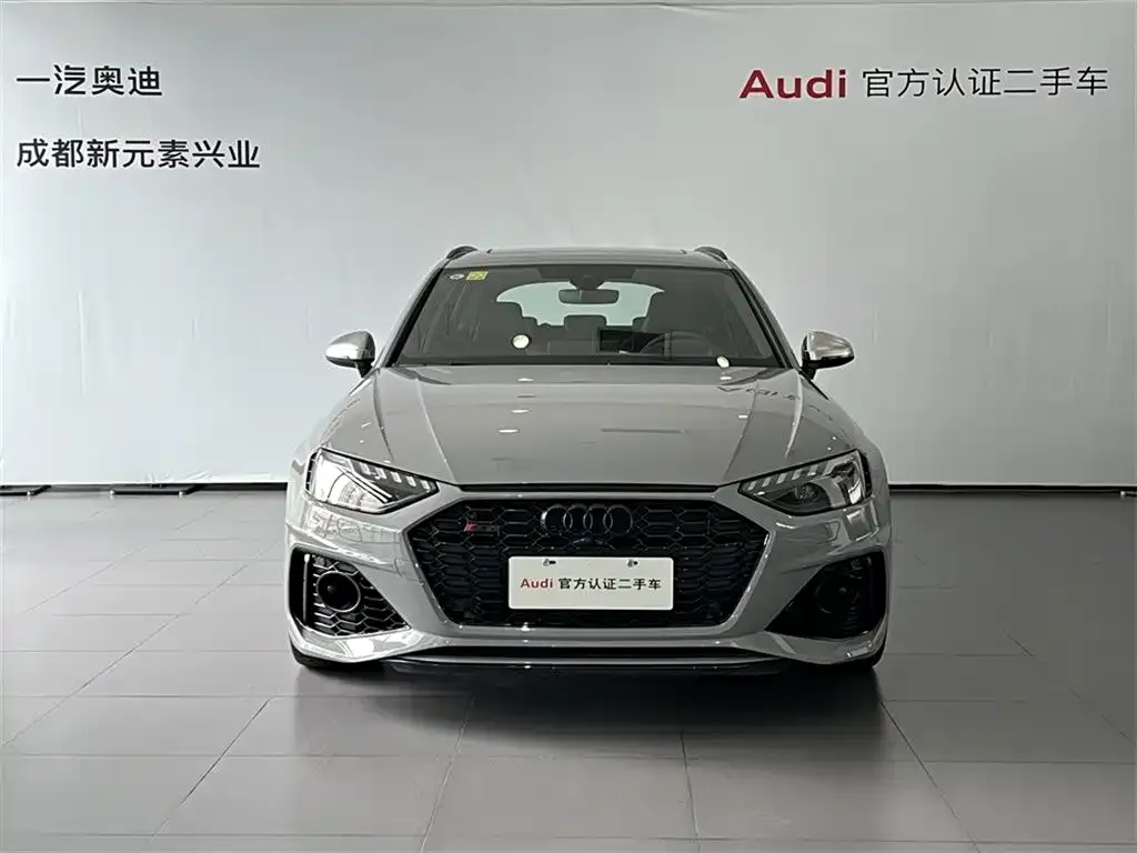 Audi RS 4 2024 из CN, фото 2