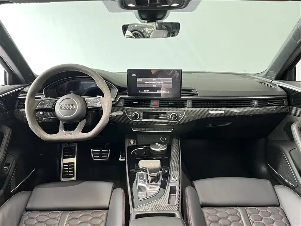 Audi RS 4 2024 из CN, фото 6