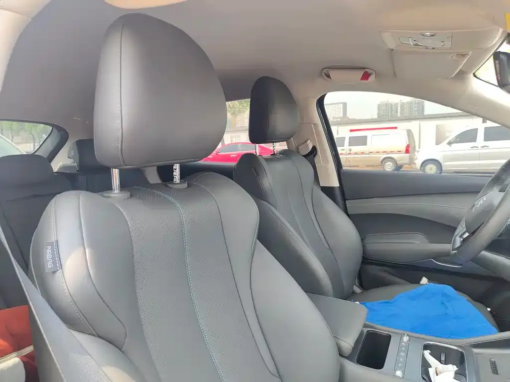 [object Object] Yuan Plus 2025 из CN, фото 8