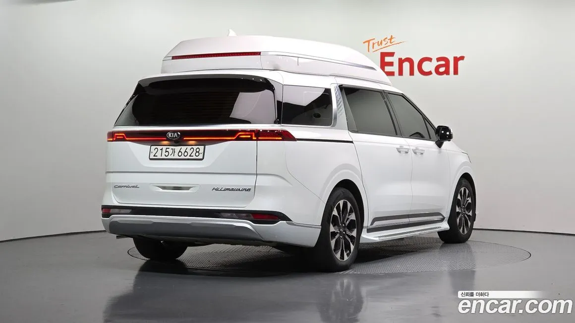 Kia Carnival — фото 2