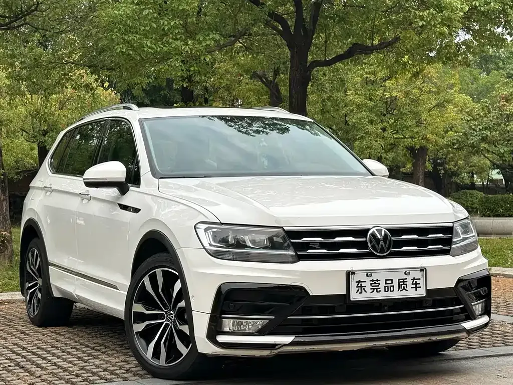 Volkswagen Tiguan L 2021 из CN, фото 3