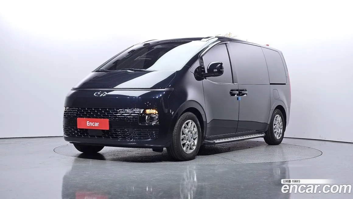 Hyundai Staria 2023 из KR, фото 1