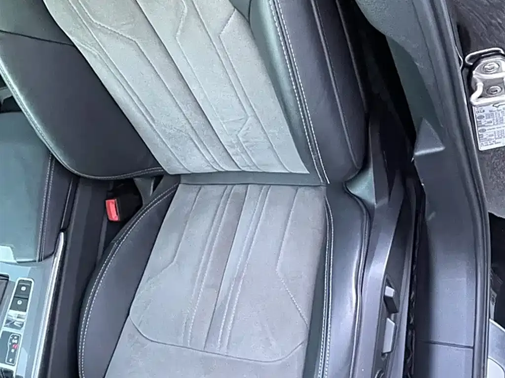 Audi A6L 2021 из CN, фото 2