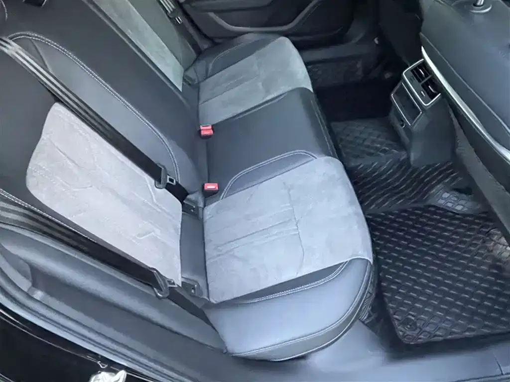 Audi A6L 2021 из CN, фото 5