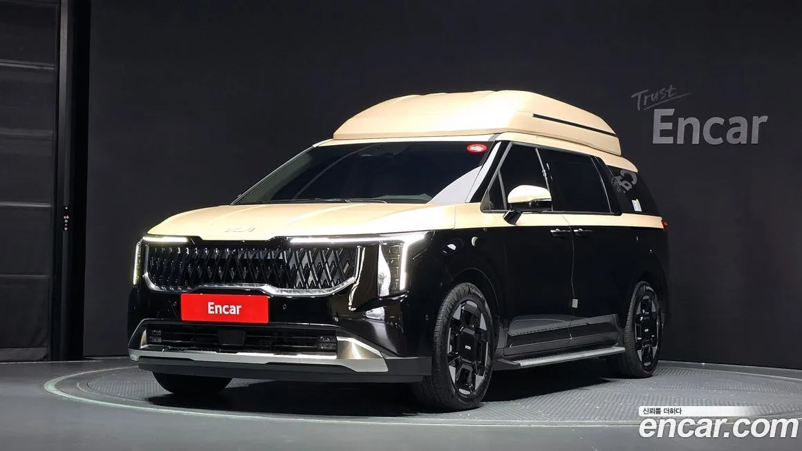 Kia Carnival — фото 1