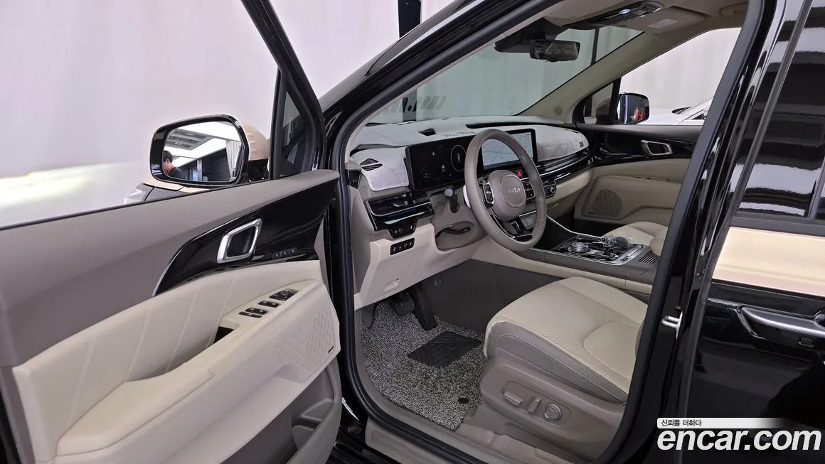 Kia Carnival — фото 10