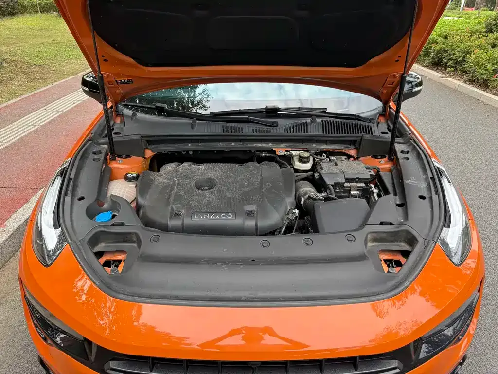 Lynk & Co 02 Hatchback 2022 из CN, фото 10