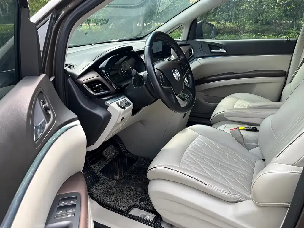 Buick GL8 2022 из CN, фото 6