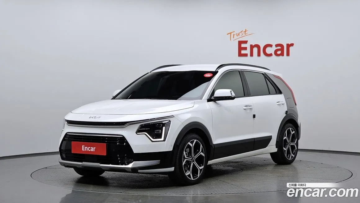 Kia Niro — фото 1