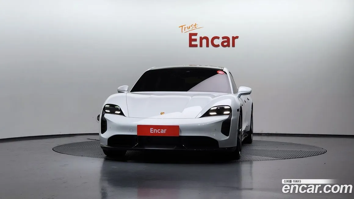 Porsche Taycan 2021 из KR, фото 3