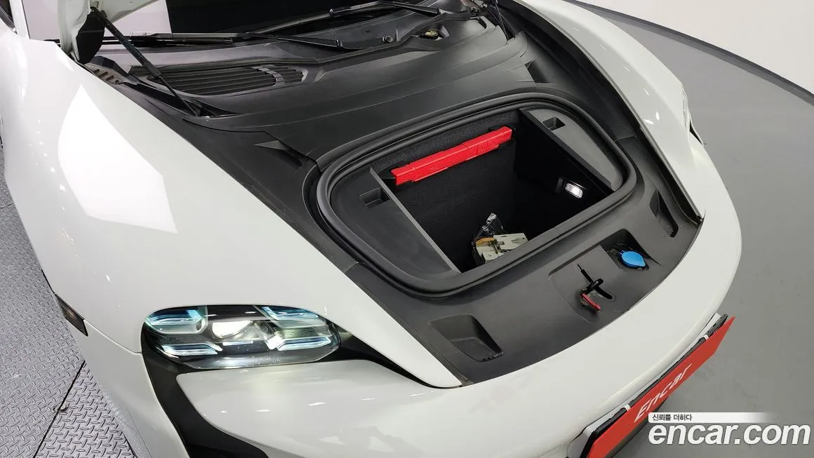 Porsche Taycan 2021 из KR, фото 6