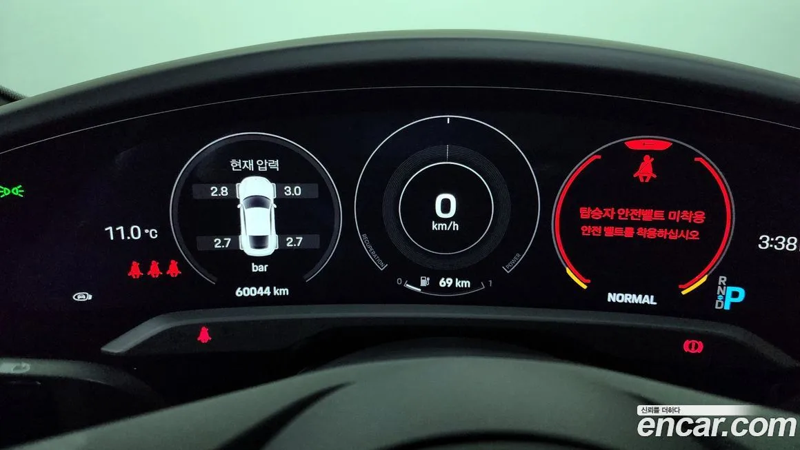 Porsche Taycan 2021 из KR, фото 8