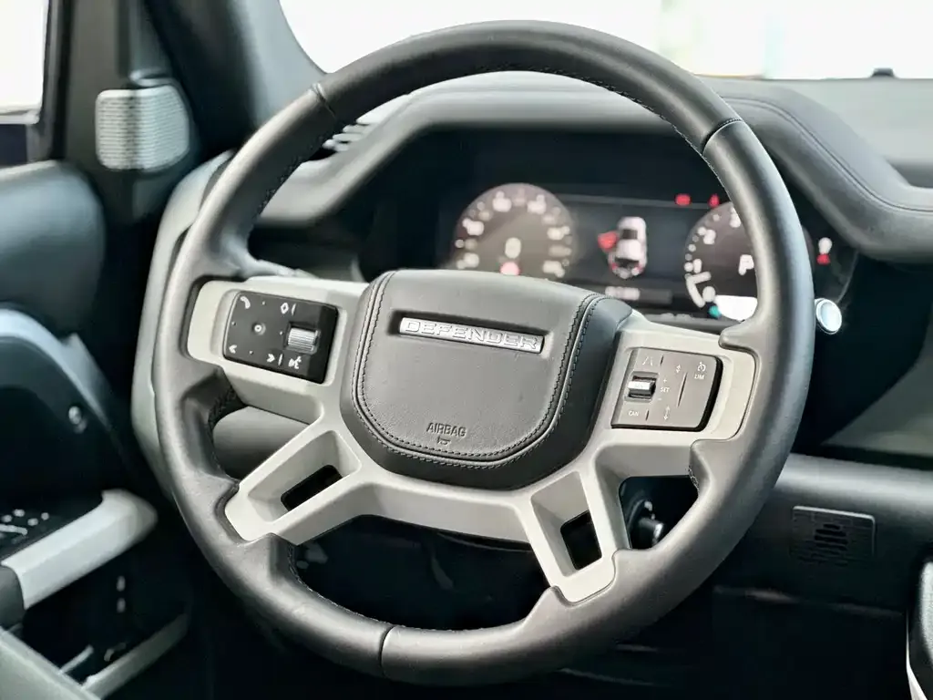 Land Rover Defender 2023 из CN, фото 9