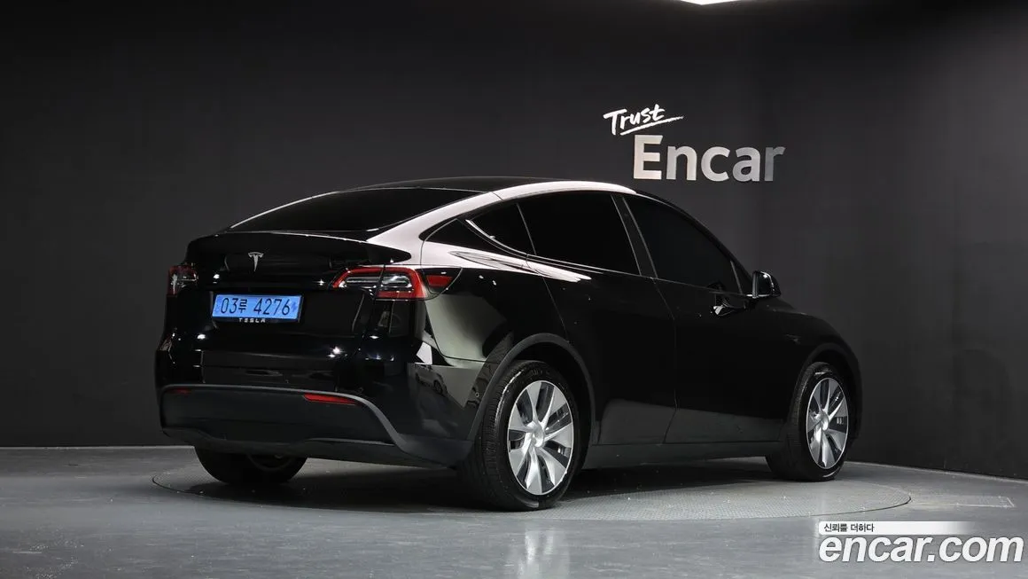 Tesla Model Y 2021 из KR, фото 2
