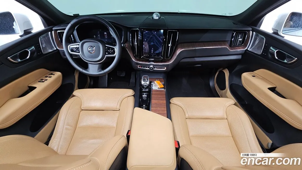 Volvo XC60 2023 из KR, фото 7